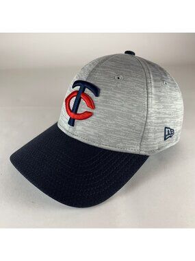 Minnesota Twins MLB Gray Navy Blue New Era 9Forty Snapback Hat